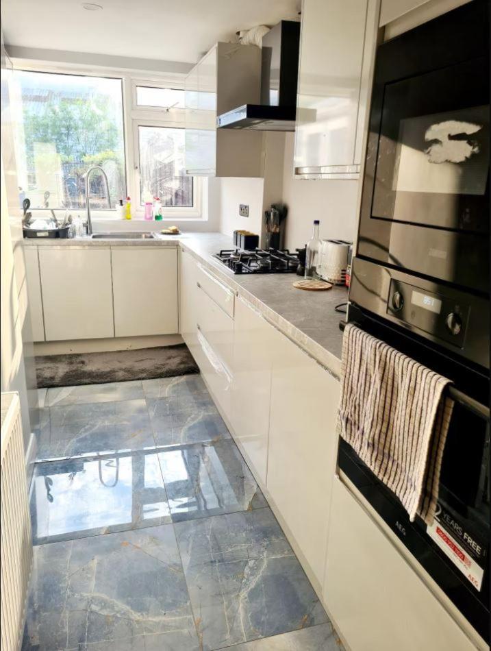 Homestay Bellavita Brand New Coventry